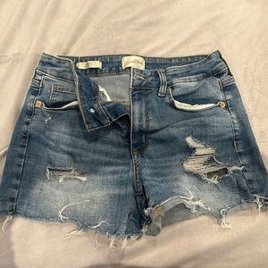 CLOSET CLEAROUT
